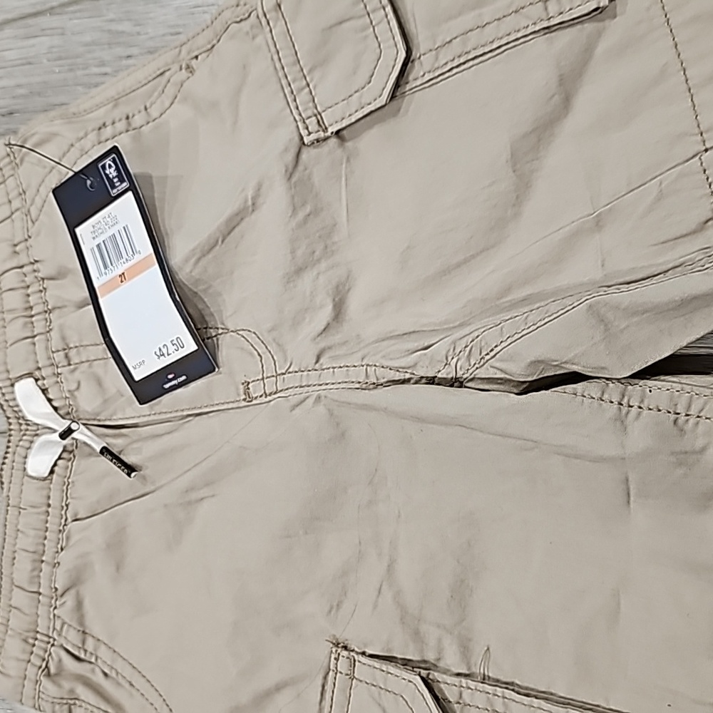 NWT Toddler Tommy Hilfiger shorts - Picture 2 of 9